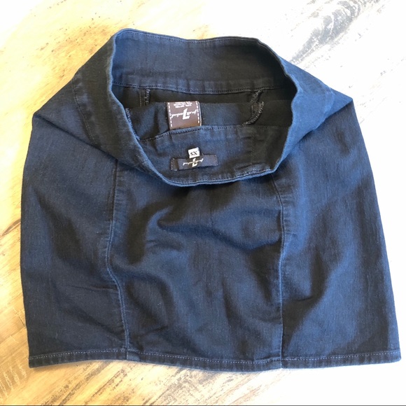 7 For All Mankind Soft Stretchy Skirt (XS) - Picture 4 of 8